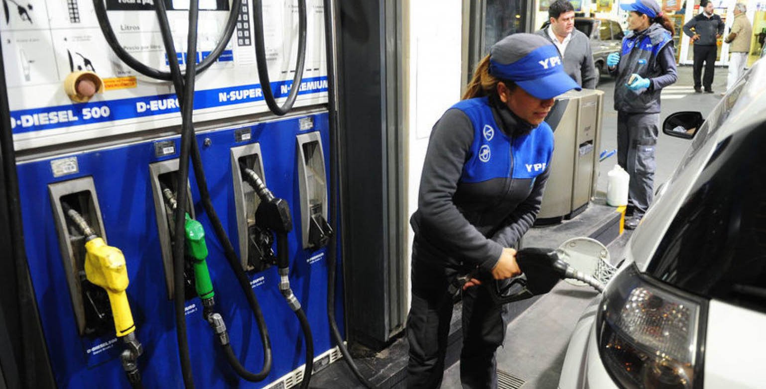 YPF aumentó un 6% promedio los combustibles: es la quinta suba del año