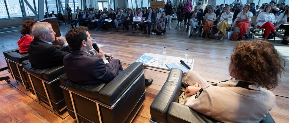 "Argentina contra el bullying": un cuadernillo de concientización para familias, escuelas y comunidades