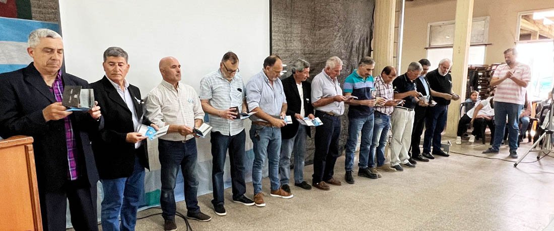 Con homenaje a ex combatientes se realizó el acto oficial por el "Día de la Soberanía Nacional"