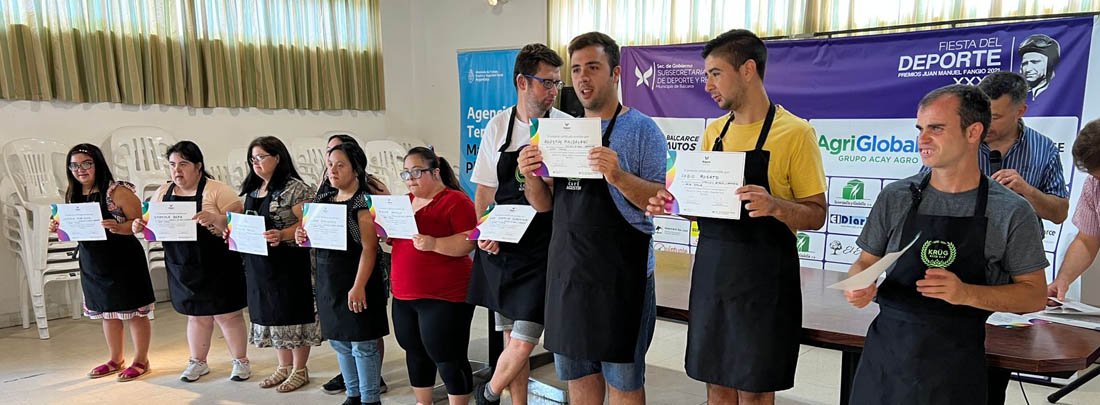 Se hizo la entrega de diplomas por el programa "Promover"