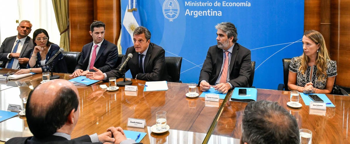 Lanzan programa con precios congelados y cuotas fijas para unos 70 modelos de celulares