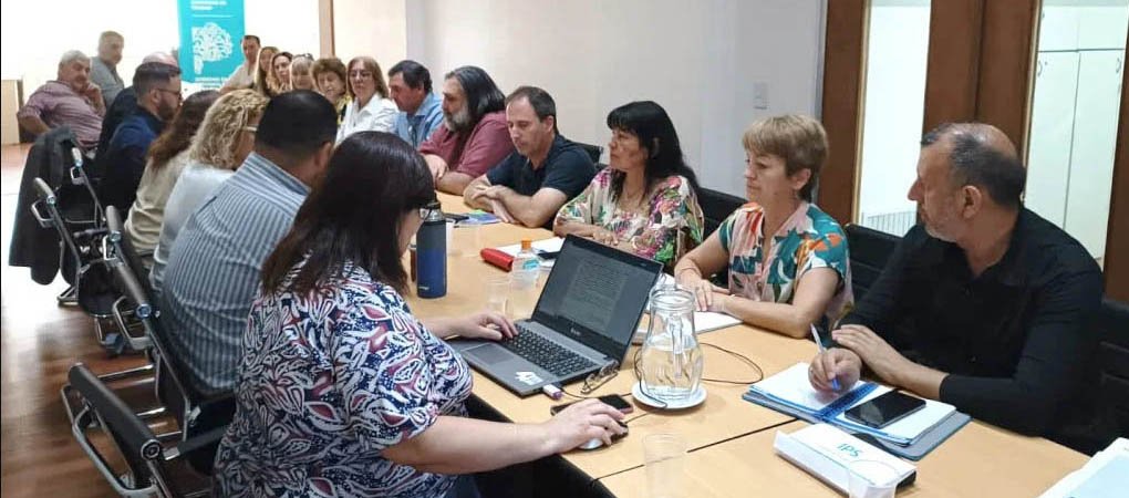 Los docentes bonaerenses tendrán un aumento anual promedio de 103%