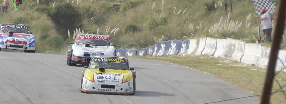Ianni, Calamante y Vigneau dominaron el "Fangio"