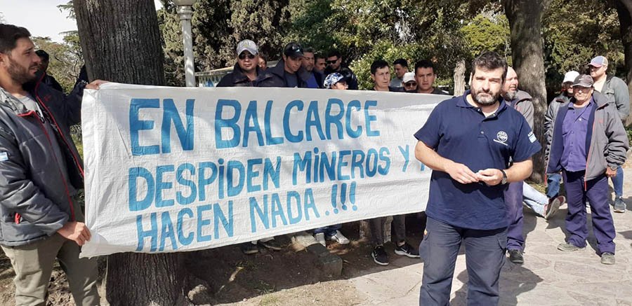 Por despido de un compañero, trabajadores de la cantera “El Destino”, realizan medida de fuerza