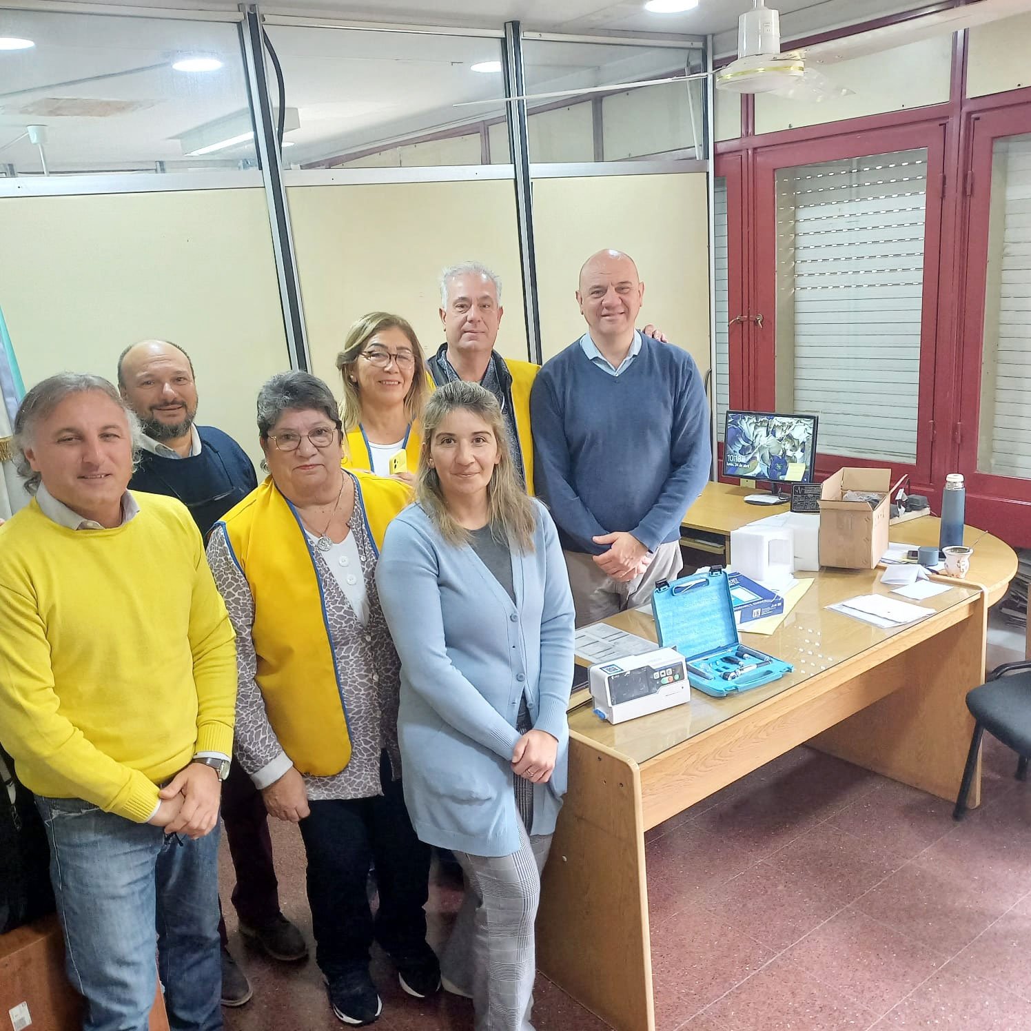 El Club de Leones entregó aparatología al Hospital