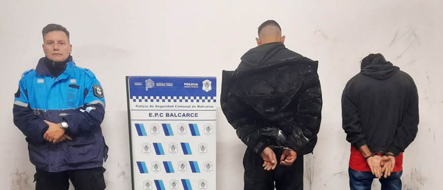 Lo golpearon en grupo para robarle el celular: hay dos detenidos