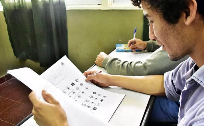 Capacitarán a alumnos de los últimos años del secundario para rendir el teórico de la licencia de conducir