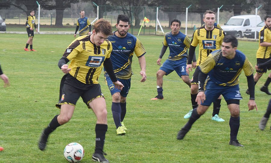 Deportivo Los Pinos lo definió en el complemento
