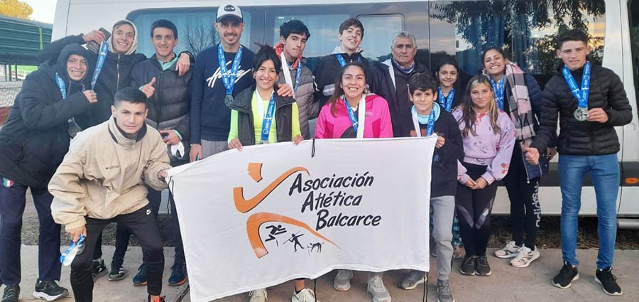 Shalom Lescano y Jimena Vivas al Nacional