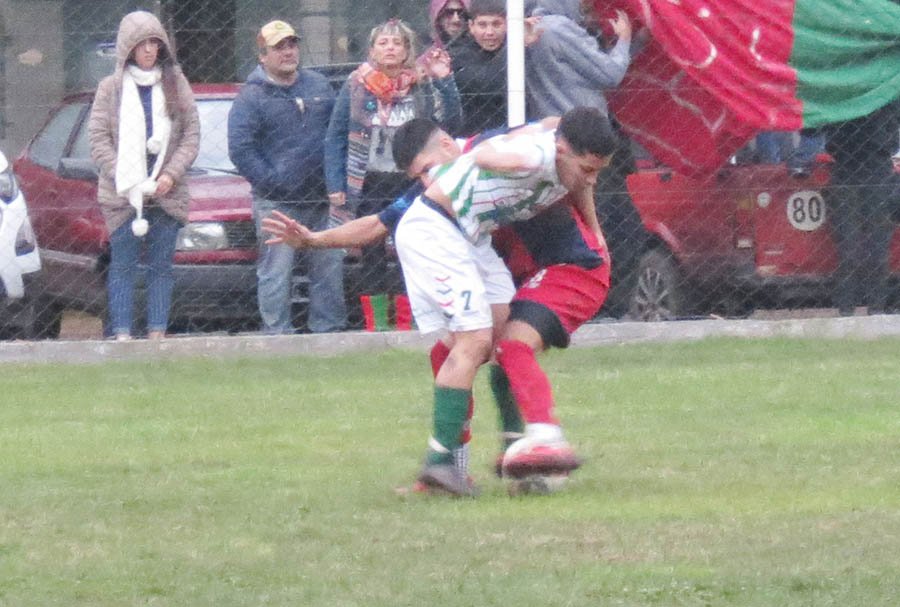 Ferroviarios se recuperó y goleó a San Lorenzo