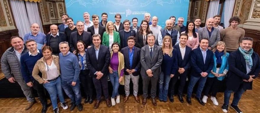 Kicillof marcó los ejes de la campaña: “Derecho al Futuro” y quejas contra alcaldes opositores