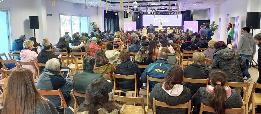 Con un gran marco de público, se llevó a  cabo una nueva edición de la Fiesta  del Postre