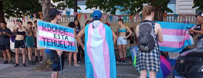 La “X” en el DNI: más de mil personas tramitaron su documento no binario en dos años