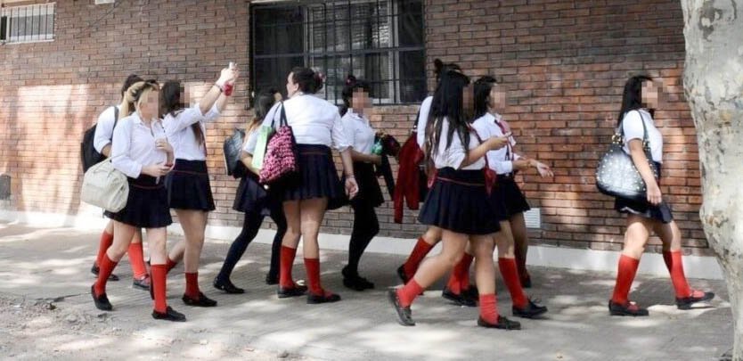 Autorizan suba del 27% en dos tramos para los colegios privados