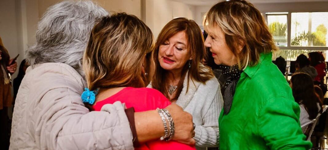 “Mar para todas”: el programa que garantiza el derecho al disfrute a personas que salen de situaciones de violencia