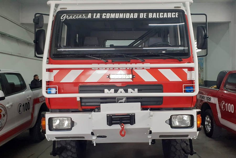 La Asociación de Bomberos Voluntarios presentó su nueva unidad forestal