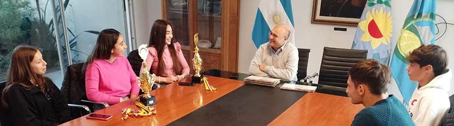 El Intendente felicitó a deportistas destacados