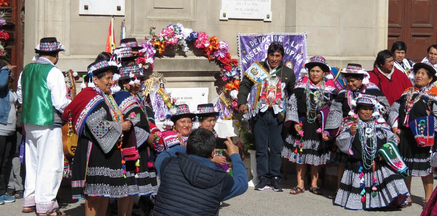 La comunidad boliviana celebró a la Virgen de Urkupiña