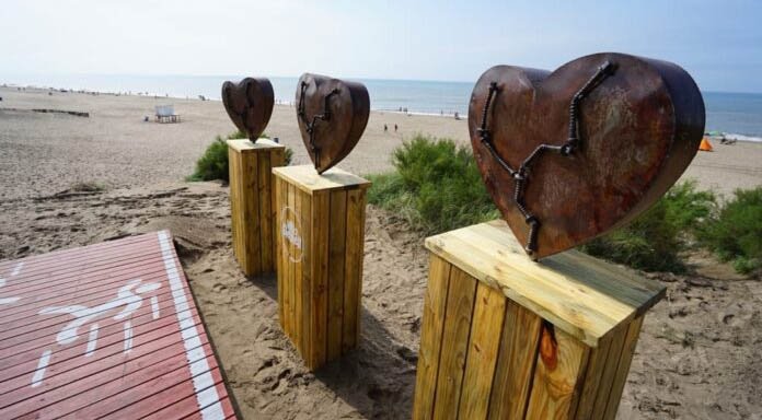 Villa Gesell se convirtió en el primer municipio bonaerense en autorizar casamientos en la playa
