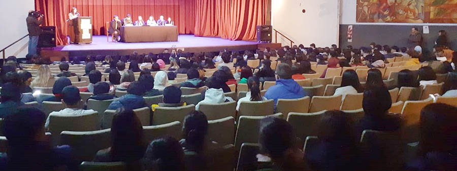 Estudiantes del nivel secundario escucharon las propuestas de los candidatos a la Intendencia