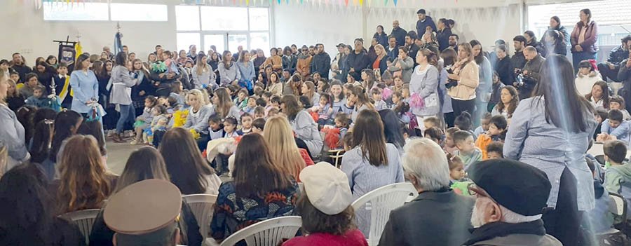 Con sorpresas e historia, el Jardín de Infantes N°901 festejó sus 75 años