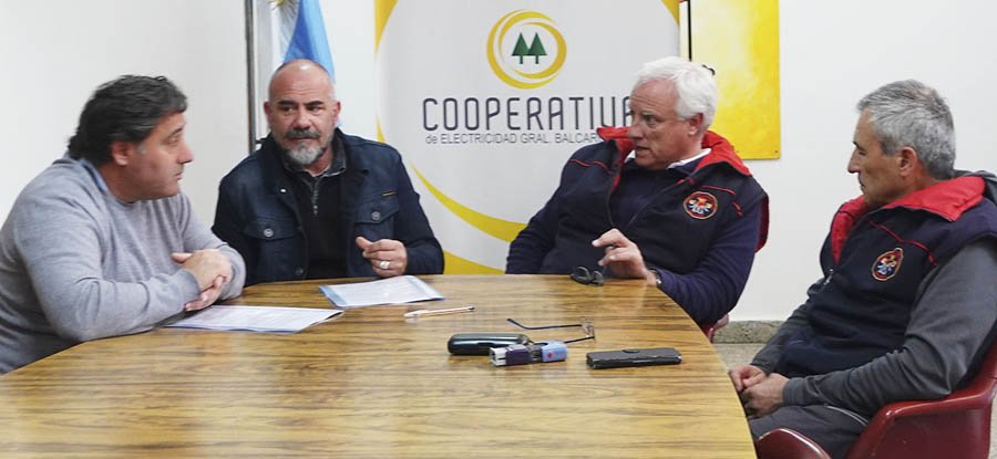 La Cooperativa de Electricidad y Bomberos Voluntarios firmaron convenio de colaboración