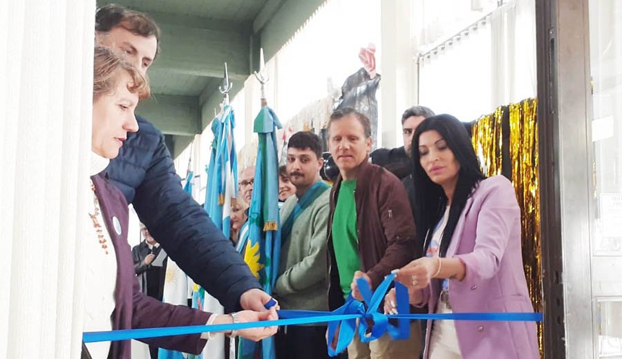 Con exposición de trabajos y la premisa de que nunca es tarde para estudiar, comenzó la Expo Adultos Estudia