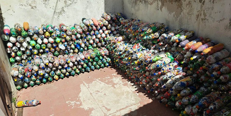 Egresados del Jardín Nº 917 se suman a la campaña «Botellas de amor»