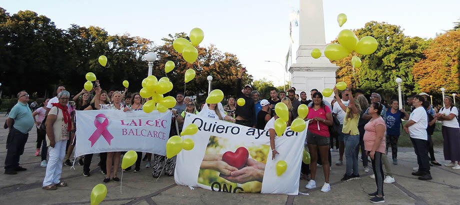 Una suelta de globos y un pedido apremiante y desesperado