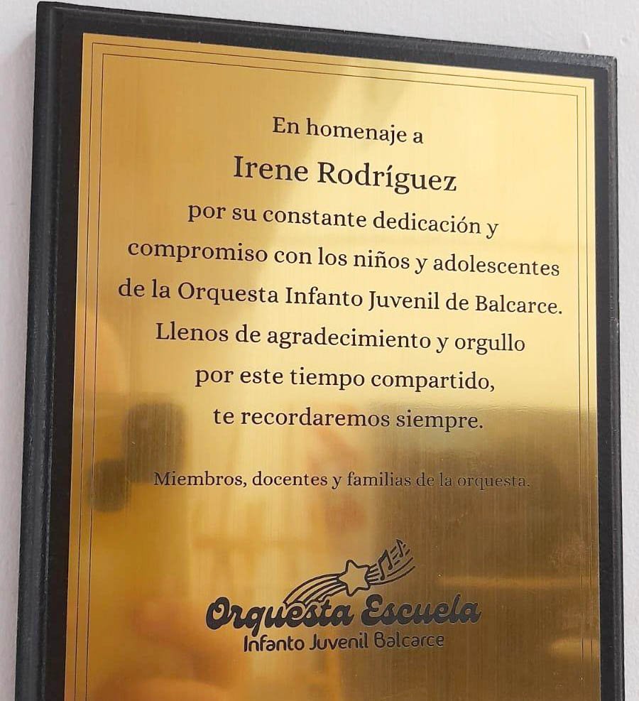 Se descubrió una placa en homenaje a Irene Rodríguez en la Casa del Bicentenario