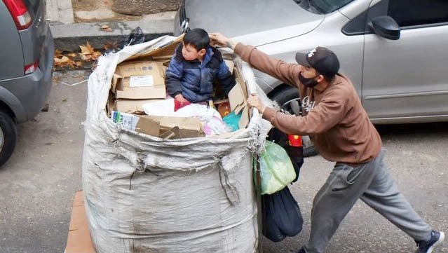 Según Unicef, en Argentina siete de cada diez niños viven en la pobreza