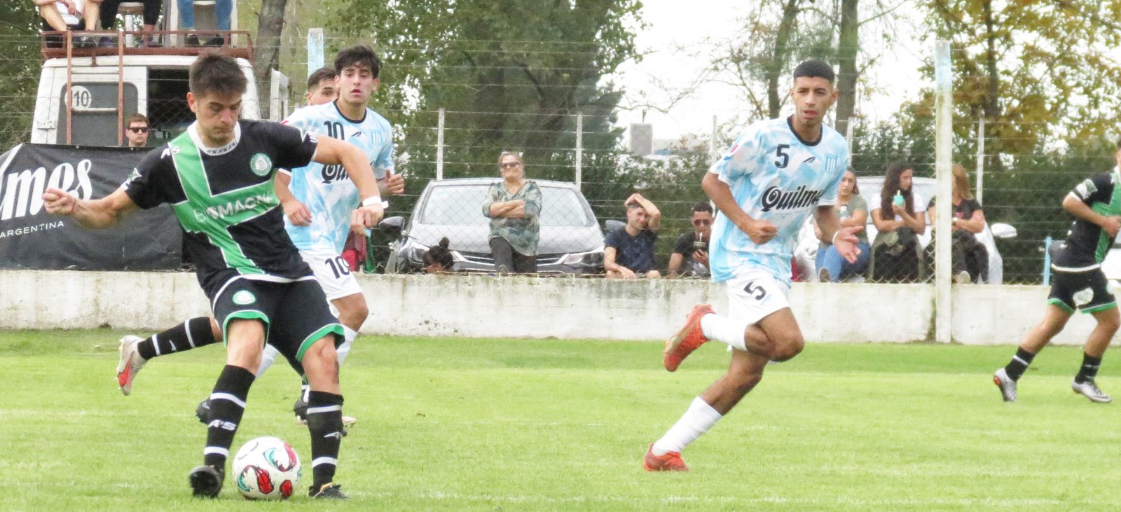 Por la mínima Racing Club superó a FC  Agrarias