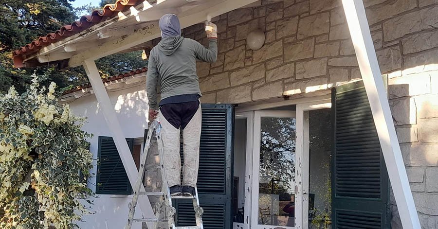 Avanzan las refacciones en la sede de Deportes