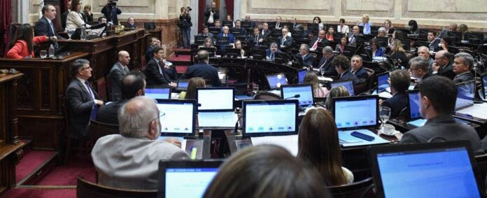 Los senadores ajustan sus dietas y pasarán a cobrar $8 millones por mes