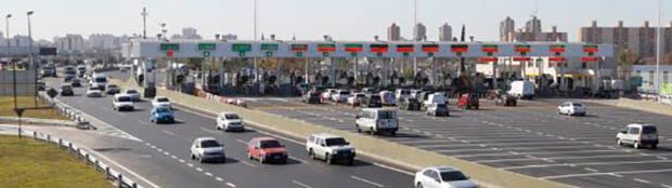 El Gobierno aprobó nuevas subas en los peajes de rutas y autopistas nacionales