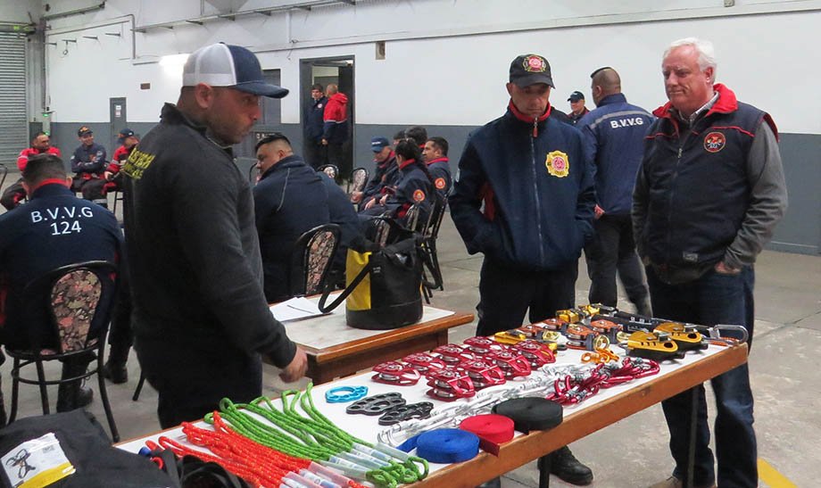Comenzó capacitación internacional de bomberos en Balcarce
