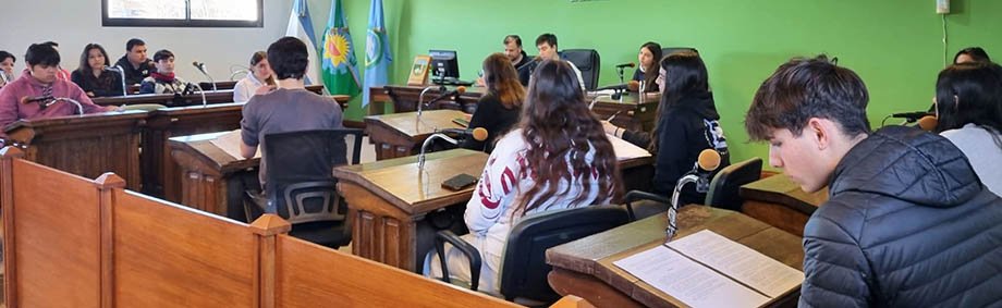 El Concejo Deliberativo Estudiantil  tuvo su segunda sesión del año