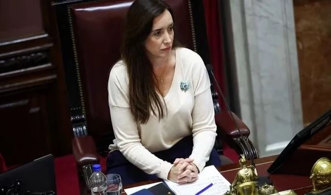 Sigue la "motosierra": Villarruel echó a otros 38 empleados del Senado