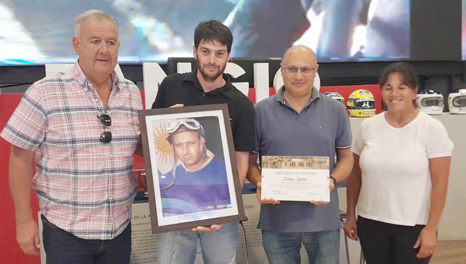 Tras su consagración Santiago Lantella fue recibido en el Museo Fangio