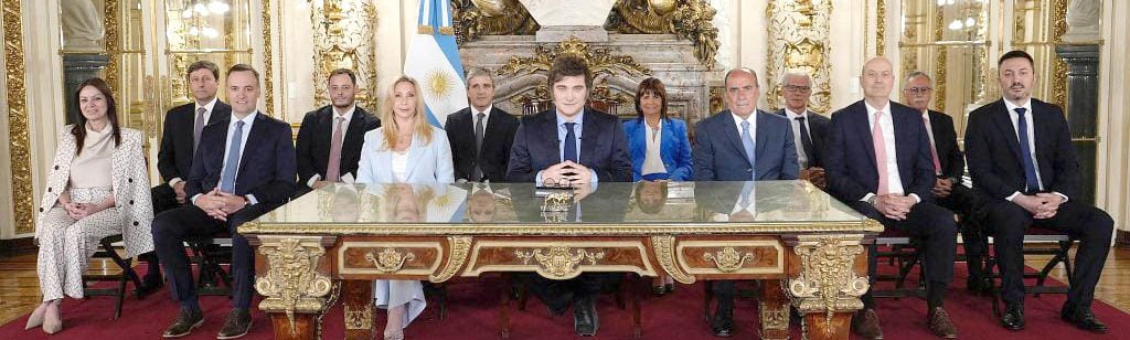 Javier Milei confirmó que en 2025 levantará el cepo cambiario y reducirá un 90% los impuestos