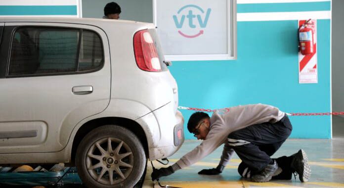 El Gobierno avanza con cambios en la VTV y las licencias de conducir: ¿qué pasará en provincia?
