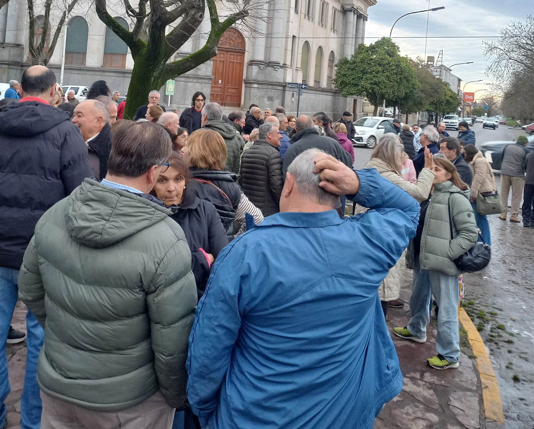 Más de 150 vecinos presentarán una carta abierta al Intendente para reclamar medidas urgentes